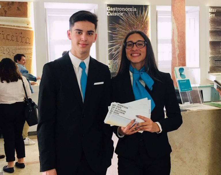 Alunos do Curso Técnico de Turismo recebem grupo de visitantes holandeses